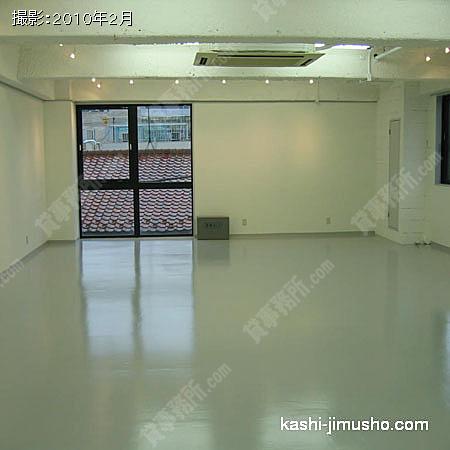  室内２