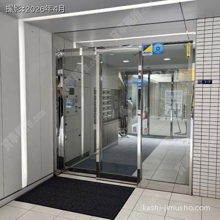 ビル入口 ビル入口