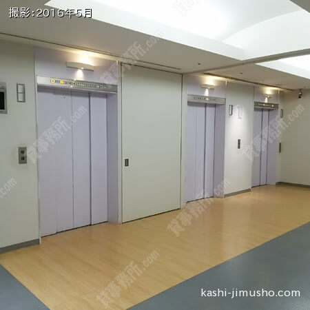 10階エレベーターホール