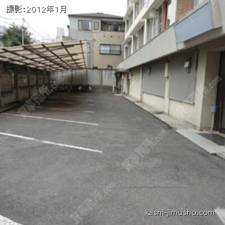  駐車スペース