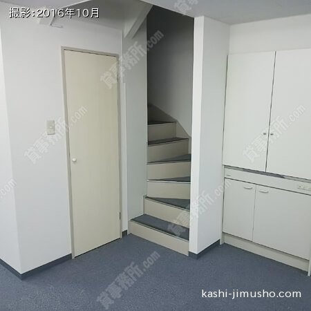 メゾネットの階段 メゾネットの階段