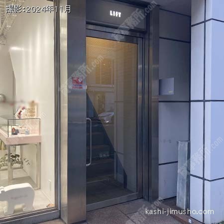 建物入口
