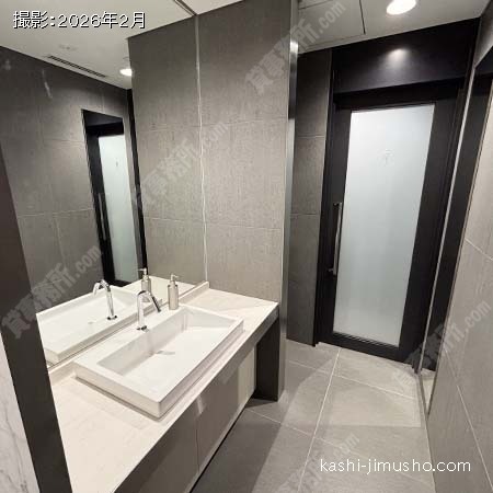 男性トイレ 男性トイレ