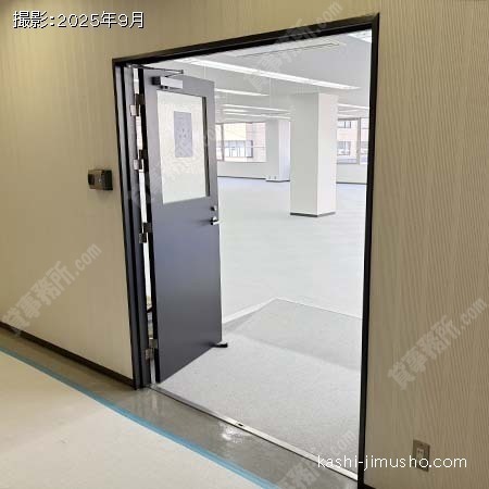 貸室入口