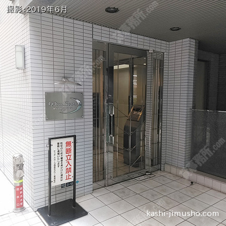 ビル入口