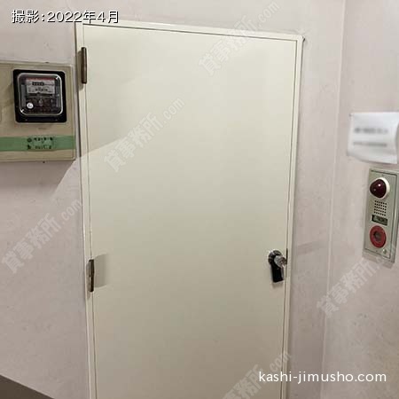 貸室入口