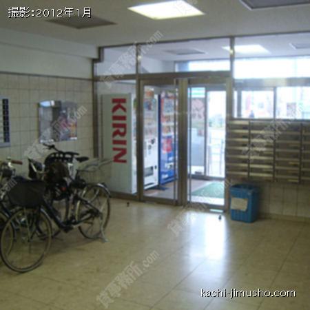 エントランス 
