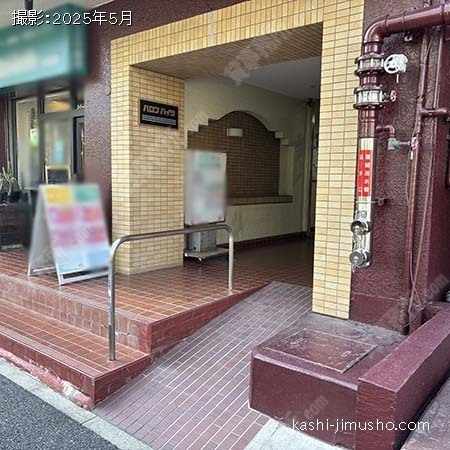 ビル入口