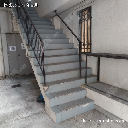 共用階段