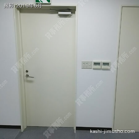 3階貸室入口 3階貸室入口