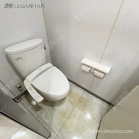 男性トイレ