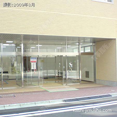 ビル入口 ビル入口