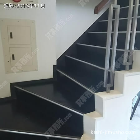共用階段