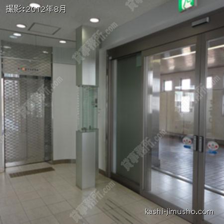 エントランス 