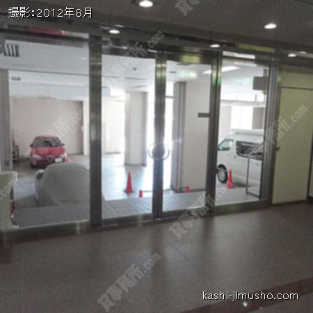 １階入口 