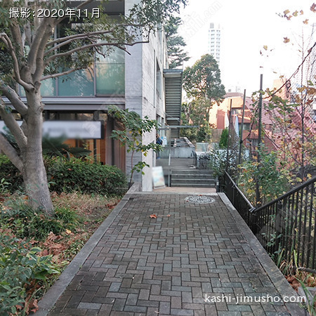 貸室前(1階)