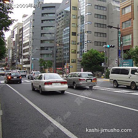 前面道路（江戸通り） 