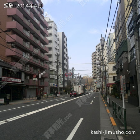 前面道路（不忍通り）