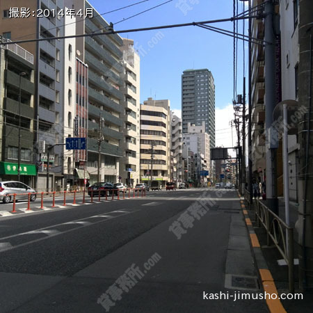 前面道路（春日通り）