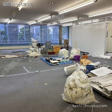 貸室内(3階・原状回復前)