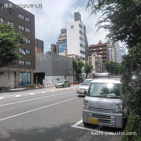 前面道路(清洲橋通り)