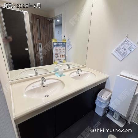 男性トイレ