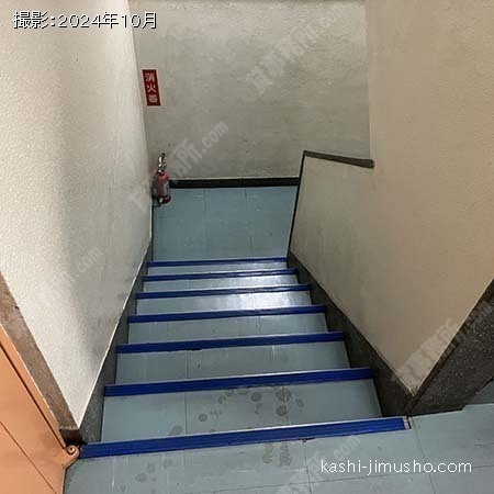 共用階段