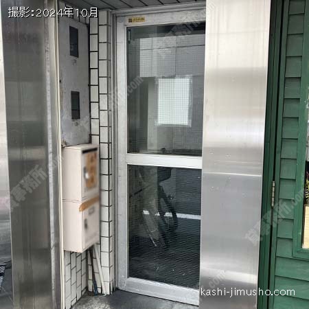 建物入口
