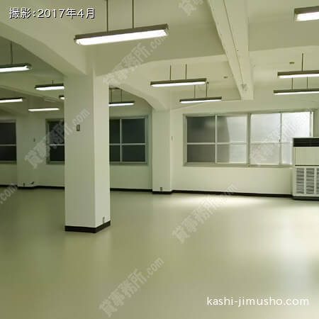 ２階貸室内①
