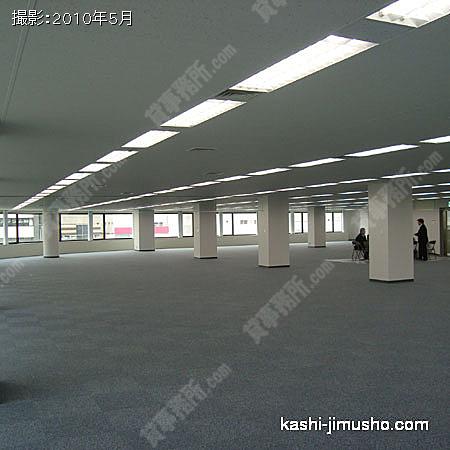 室内 