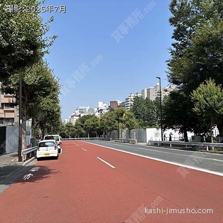前面道路(外堀通り)