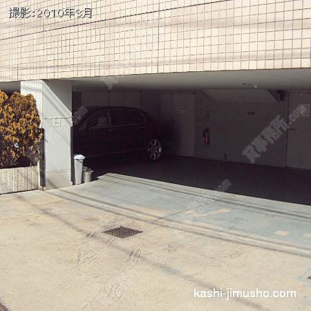  駐車スペース