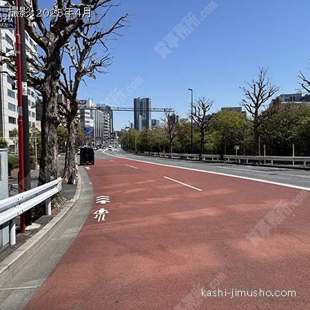 前面道路(外堀通り）