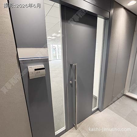 貸室入口