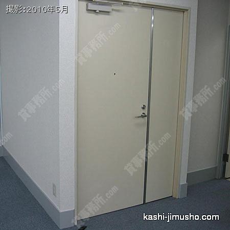 室内入口 
