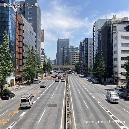 前面道路(昭和通り）