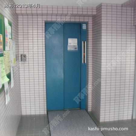 エレベーターホール 