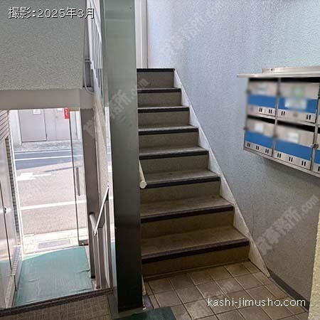 共用階段 共用階段