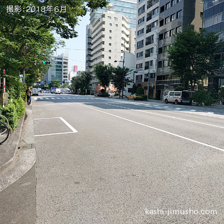 前面道路(清洲橋通り)