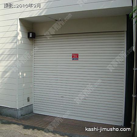  駐車場