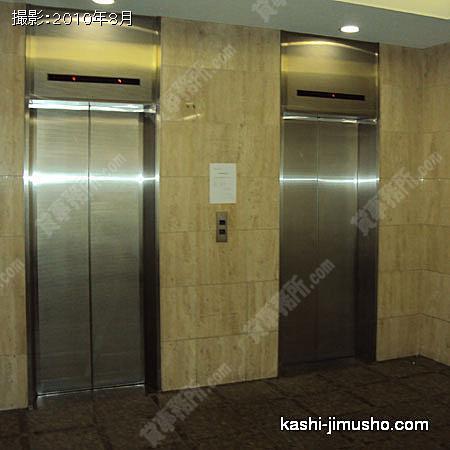 エレベーターホール 