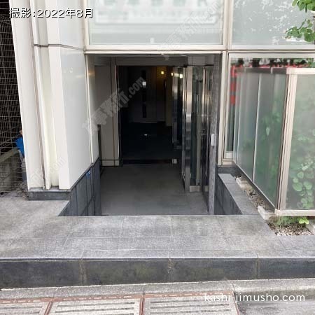 ビル入口