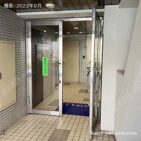 ビル入口