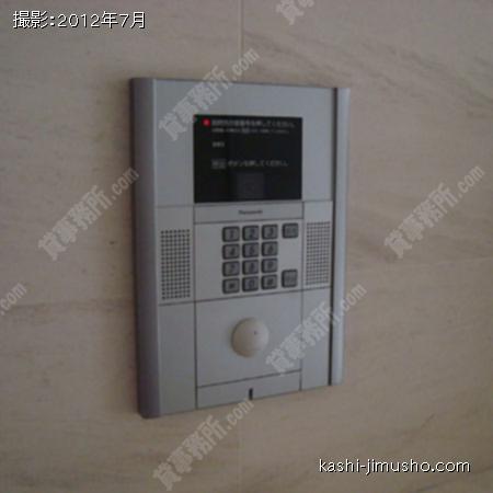 エントランスのインターフォン エントランスのインターフォン