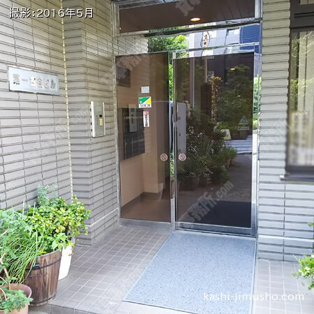 ビル入口