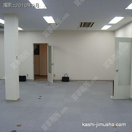 室内 