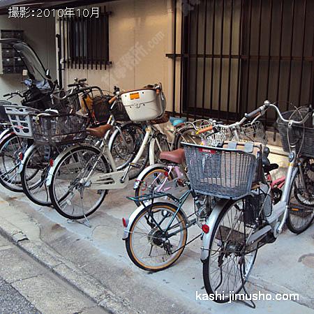 駐輪場 