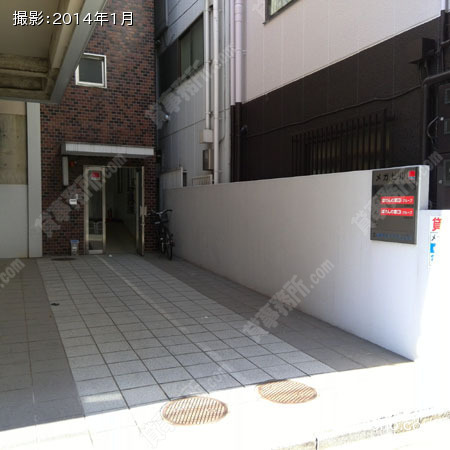 ビル入口