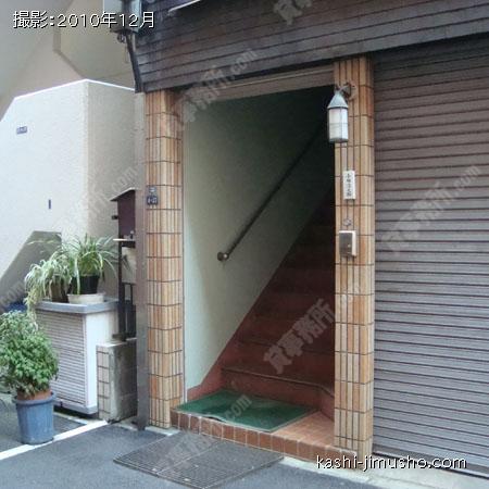  ビル入口