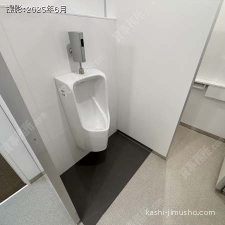 男性トイレ